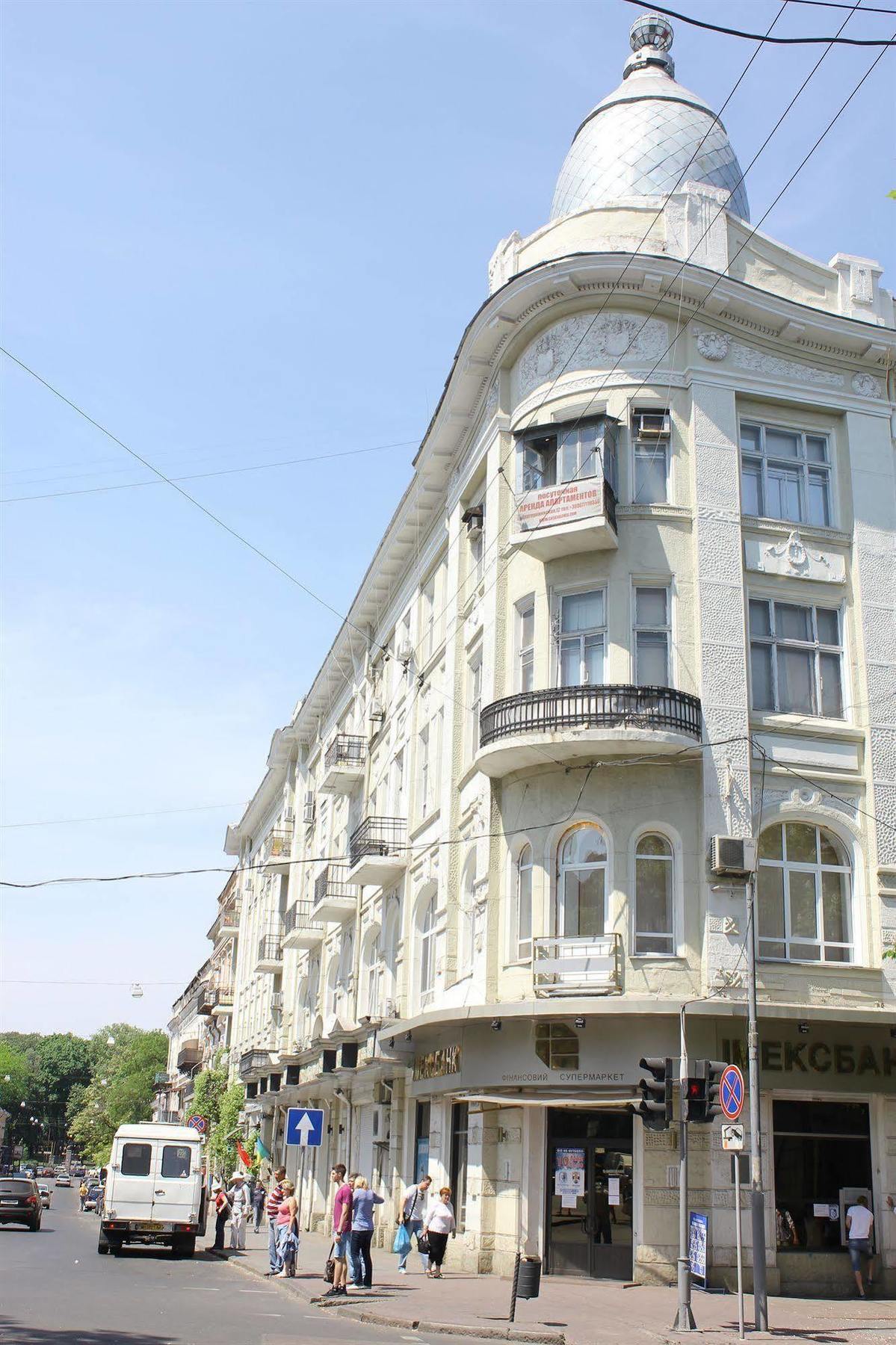 Darkmen Hotel Odessa Одесса Экстерьер фото